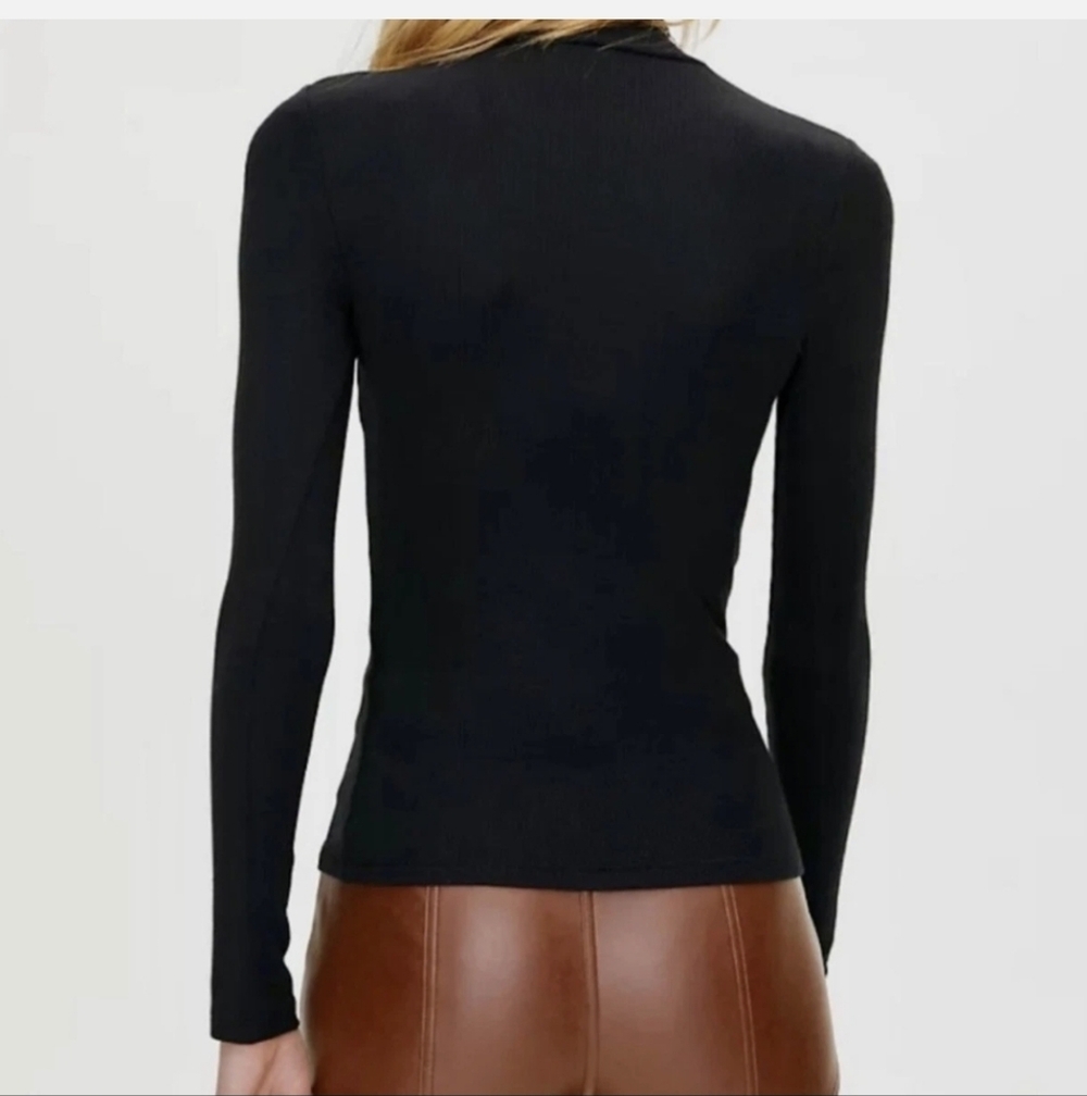 BABATON LONG SLEEVE CREW NECK BLACK TOP SIZE MEDIUM - Picture 2 of 13